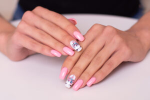 Read more about the article The art of nail stamping: Creativity unleashed!